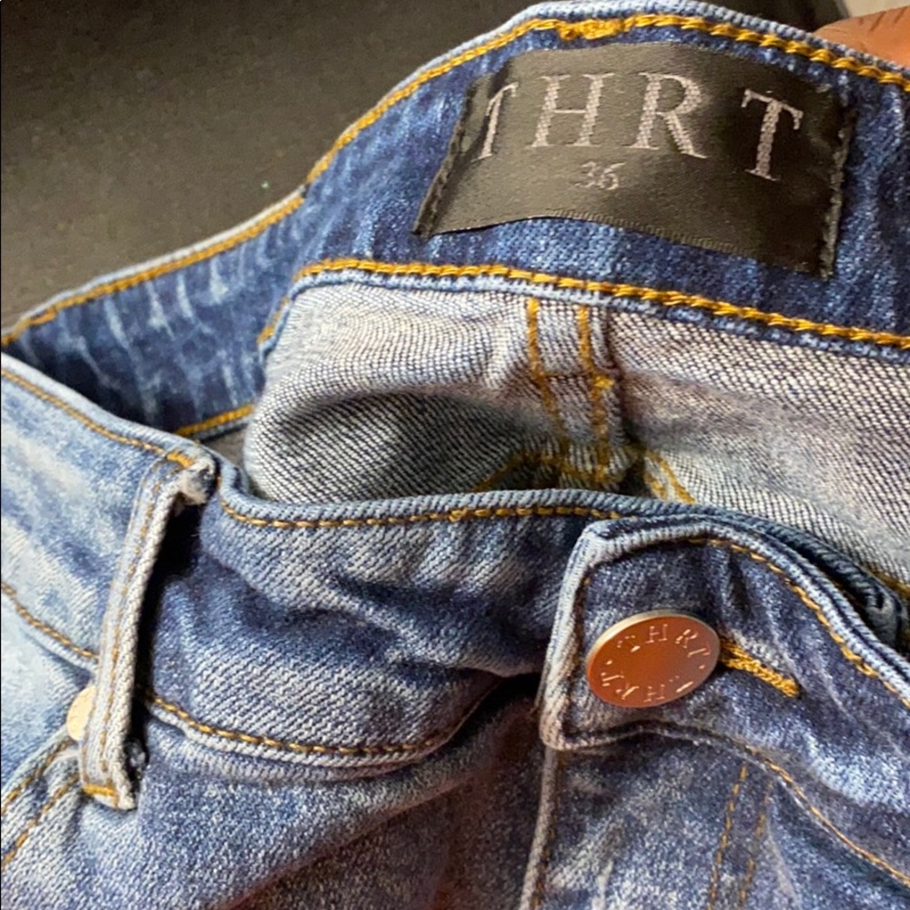 Jeans - Picture 5 of 5